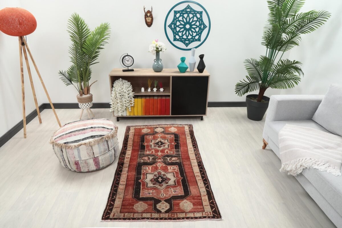 3x6 Red Black Turkish Rug, 3x6 Oushak Area Rug, 3x6 Vintage Rug, Low Pile Rug, Kitchen Rug, 3x6 Bedroom Rug, Home Decor, Geometric Wool Rug - Görsel 2