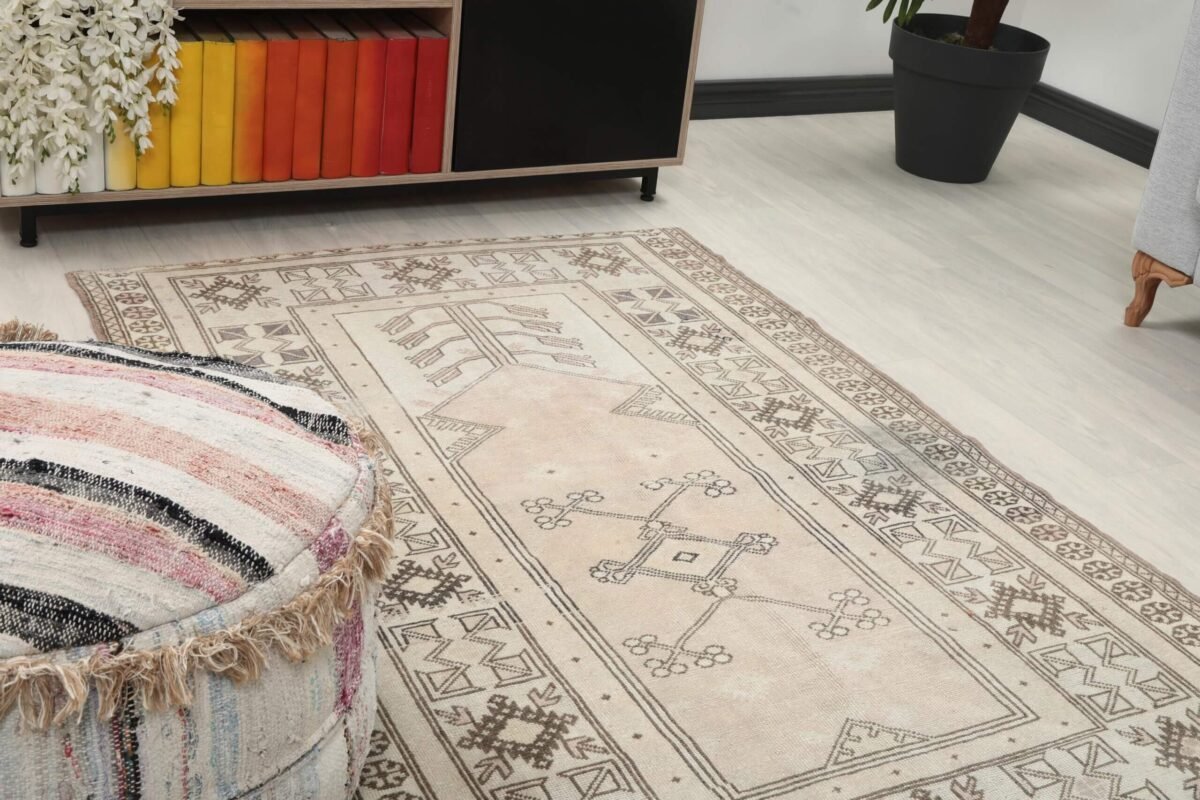 4x6 Beige BrownTurkish Rug, 4x6 Handwoven Rug, 4x6 Oushak Area Rug, Handmade Rug, Living Room Rug, Vintage Rug, Kitchen Wool Rug, Faded Rug - Görsel 5