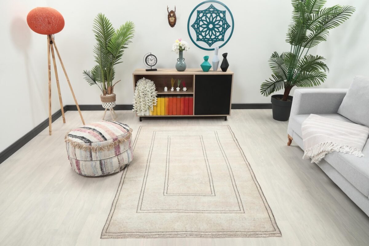 4x6 Beige Wool Turkish Area Rug, 4x6 Handwoven Rug, 4x6 Oushak Runner, Handmade Rug, Living Room Rug, Vintage Rug, Kitchen Rug, Faded Rug - Görsel 2