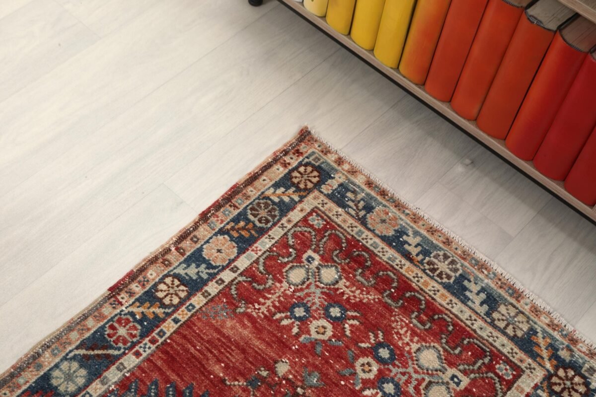 2x5 Red Turkish Area Rug, 2x5 Handwoven Doormat Rug, 2x5 Oushak Wool Rug, Small Wool Soft Rug, Vintage Rug, Small Handmade Rug, Neutral Rug - Görsel 2